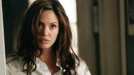 Анджелина Джоли снова судится с Брэдом Питтом: что произошло - 285x160