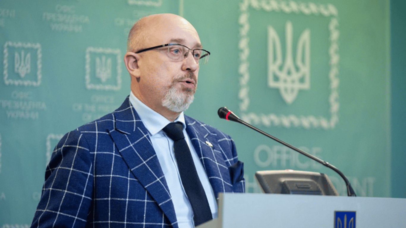 Зарплата міністрів - Резніков заявив про необхідність платити 100 тисяч