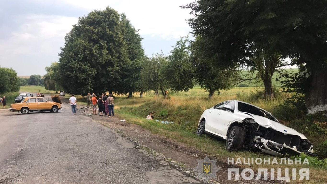 ДТП на Вінниччині: вагітна на BMW на смерть збила пішоходів