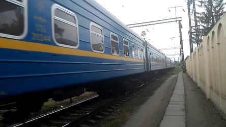Удалось потушить до прибытия спасателей: в поезде Одесса – Ковель произошел пожар. Видео - 285x160