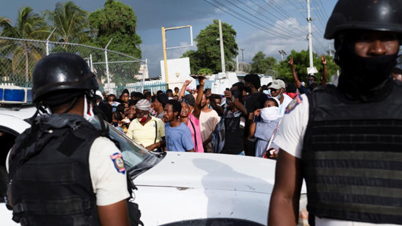 Убийство Жовенеля Моиза: полиция Гаити задержала 23 подозреваемых