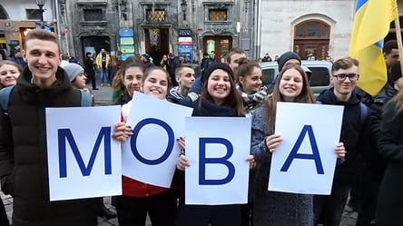 Української стане більше: від сьогодні почали діяти нові норми мовного закону - 285x160