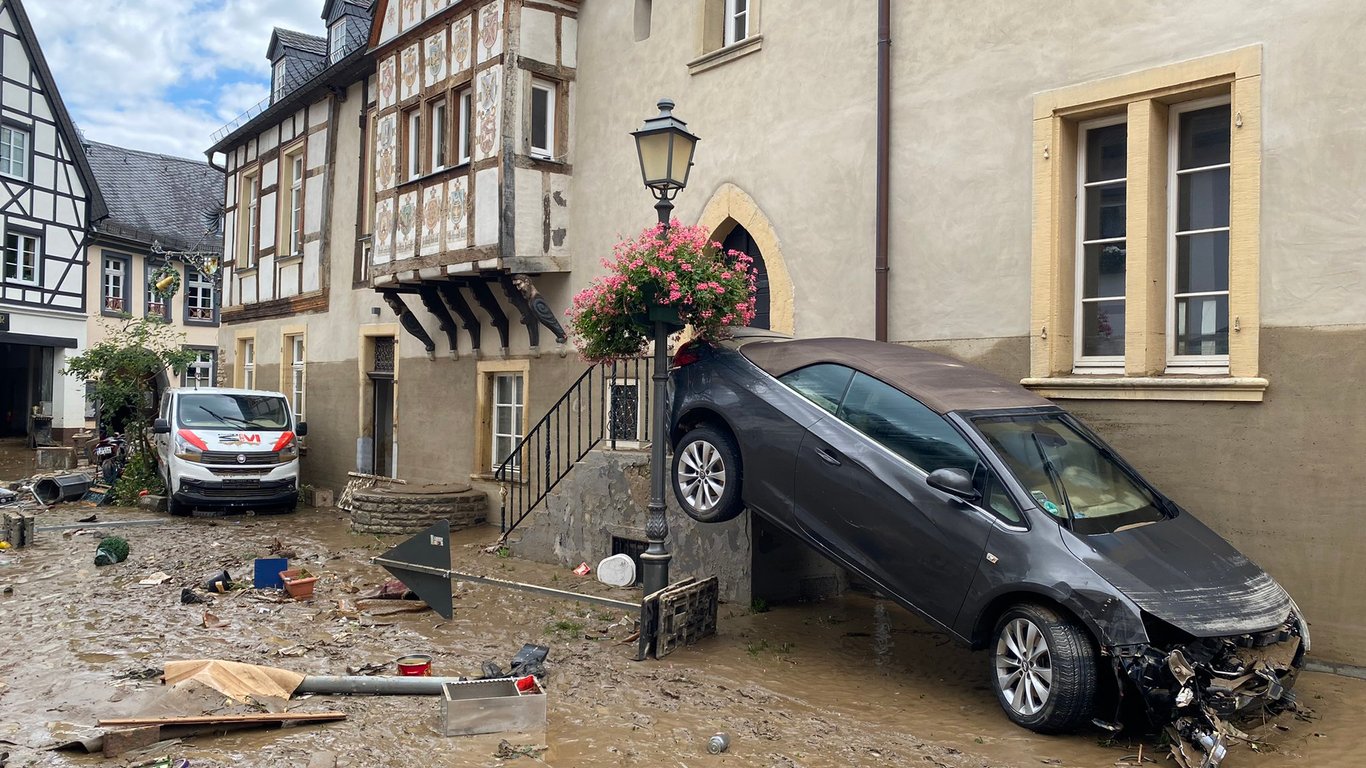 Наводнение в Германии - число погибших возросло до 80