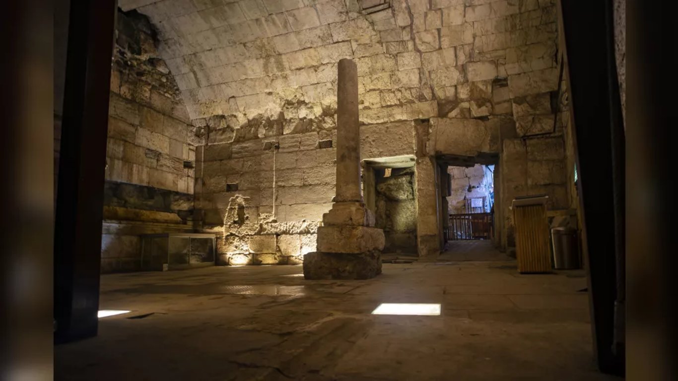 В Израиле под Стеной Плача обнаружили столовую для римской знати