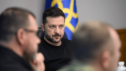 Зеленський: РФ посилює атаки на енергетику й логістику України - 290x160