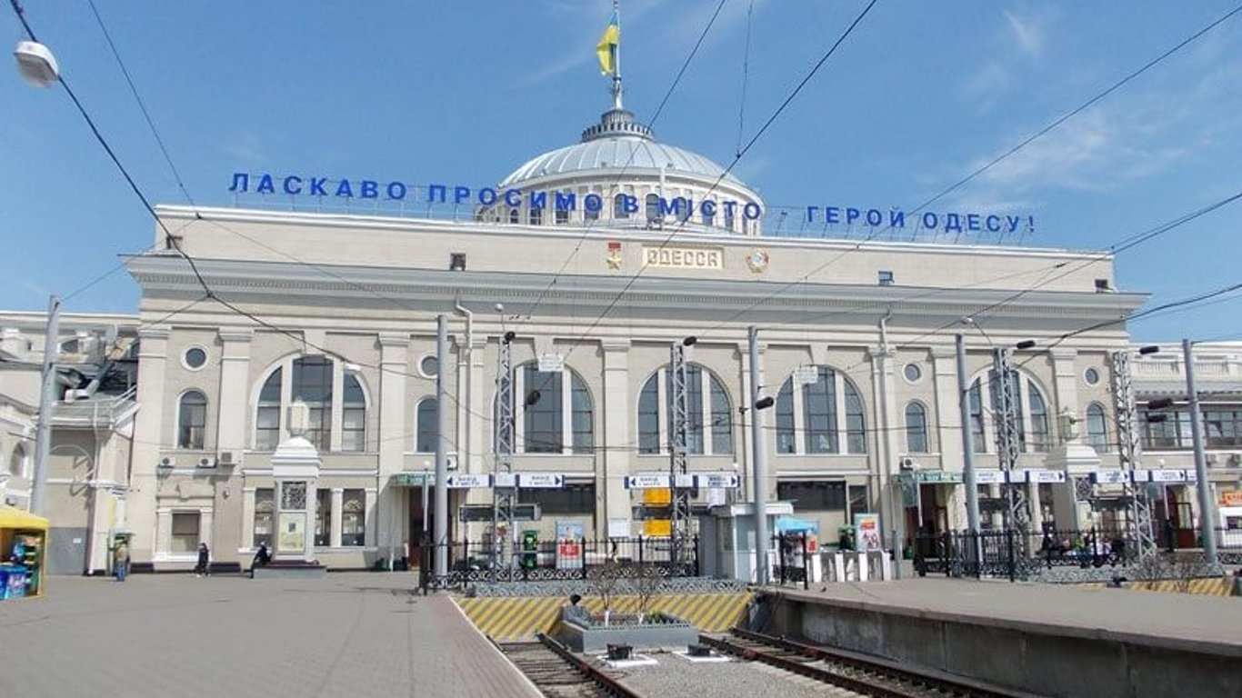 Укрзалізниця назначила дополнительные поезда в Одессу