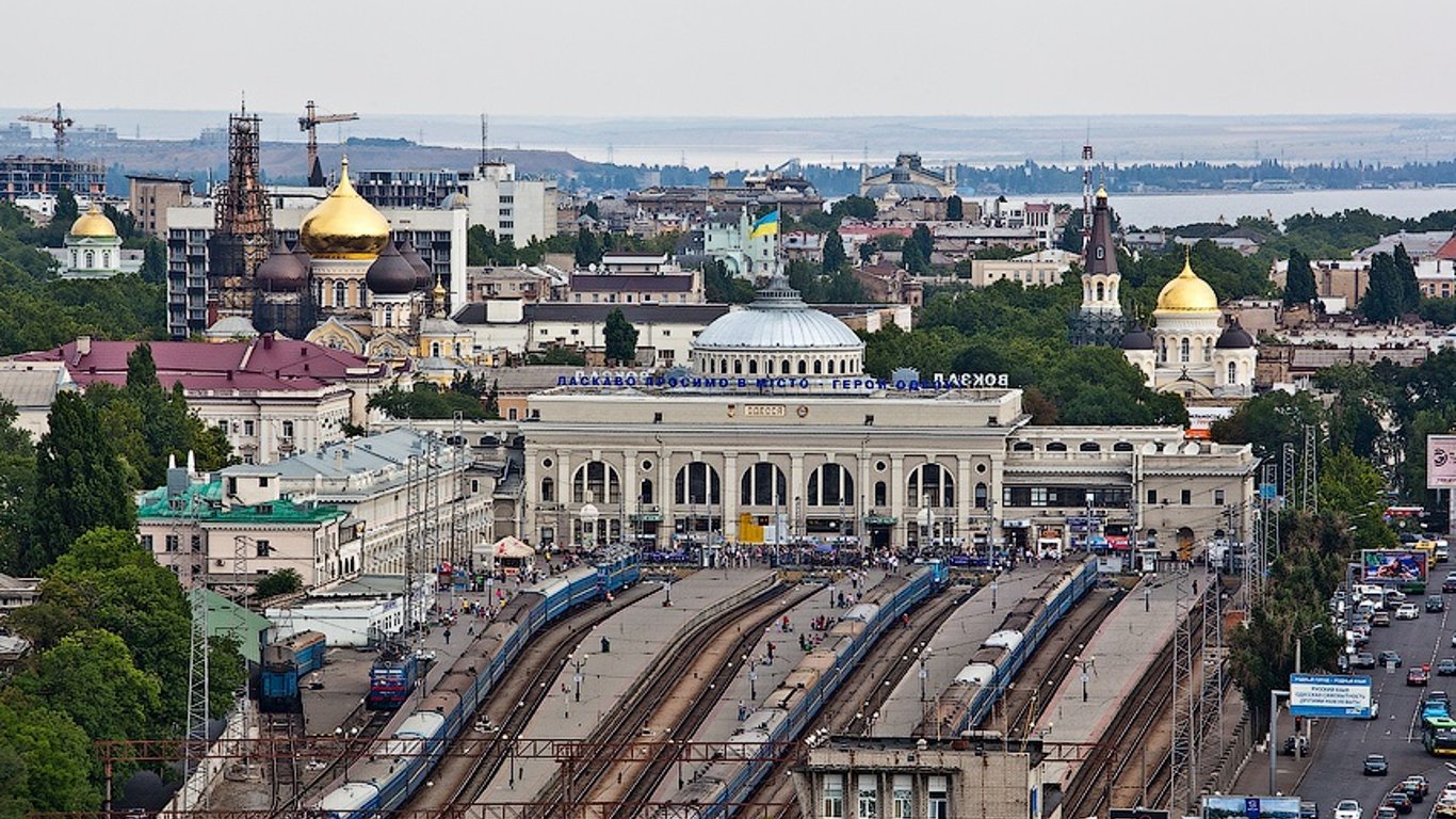 Укрзалізниця назначила еще один дополнительный поезд в Одессу