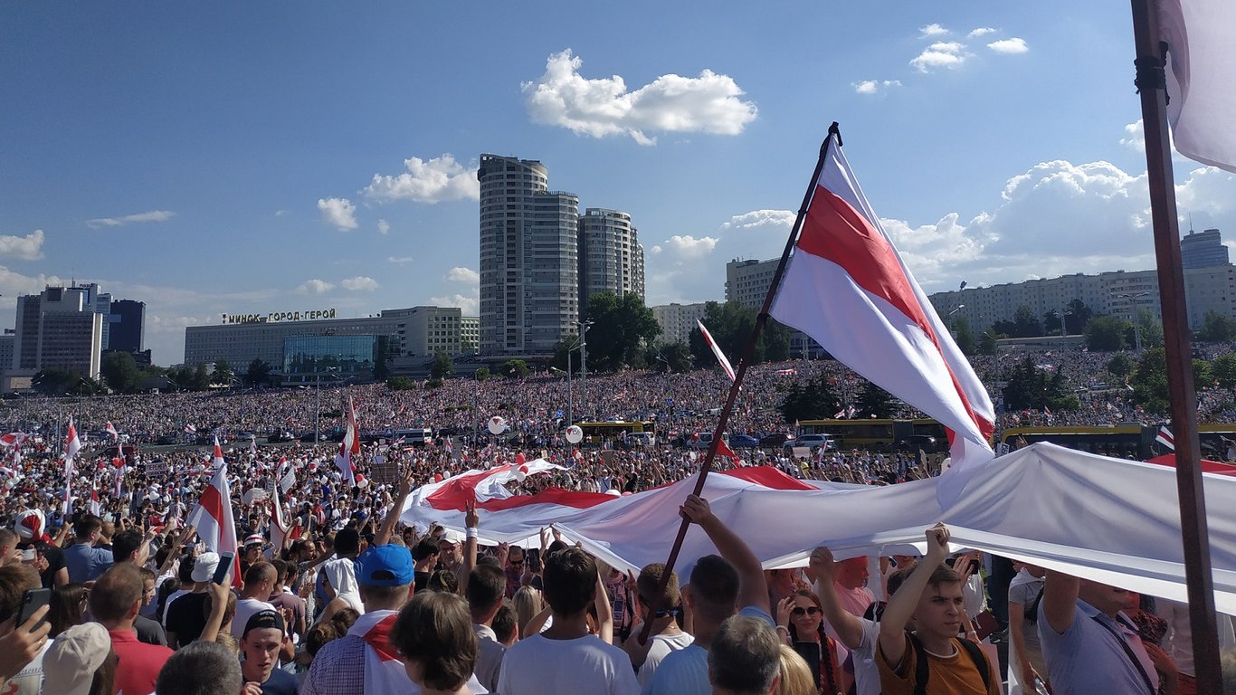 Протесты в Беларуси - 9 августа исполняется год с начала массовых акций