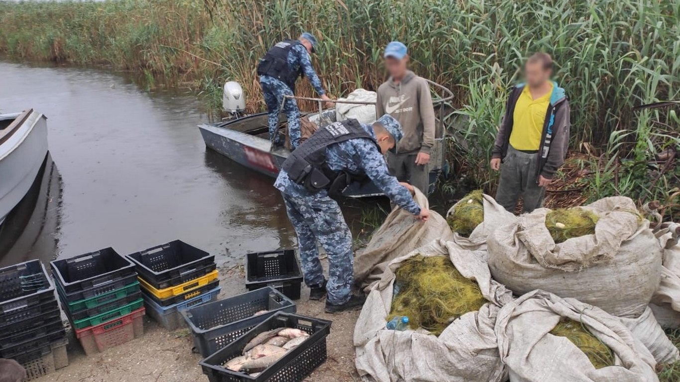 В Одесской области пограничники задержали браконьеров
