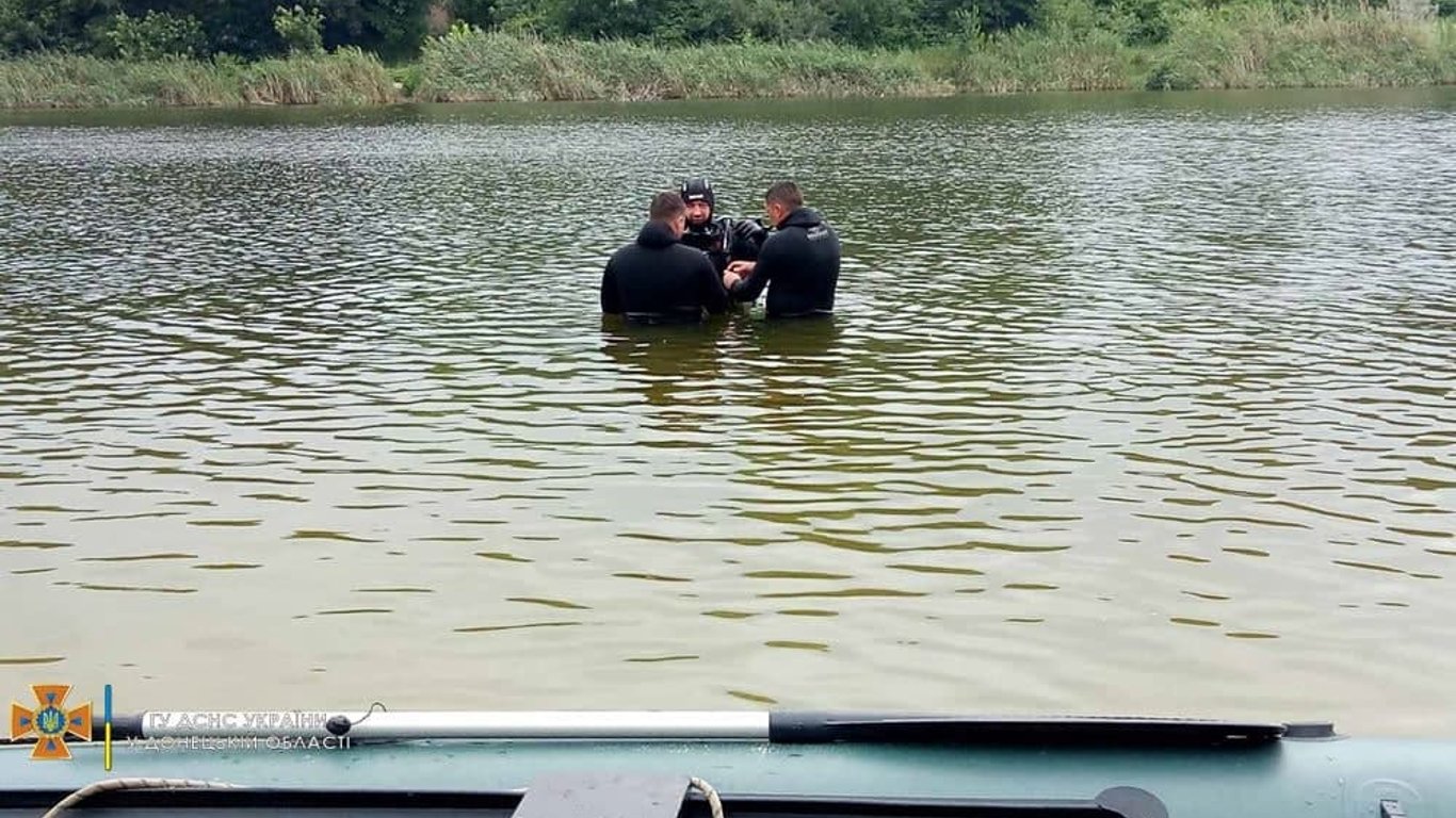 Спасатели вытащили троих детей из воды на Закарпатье - подробности