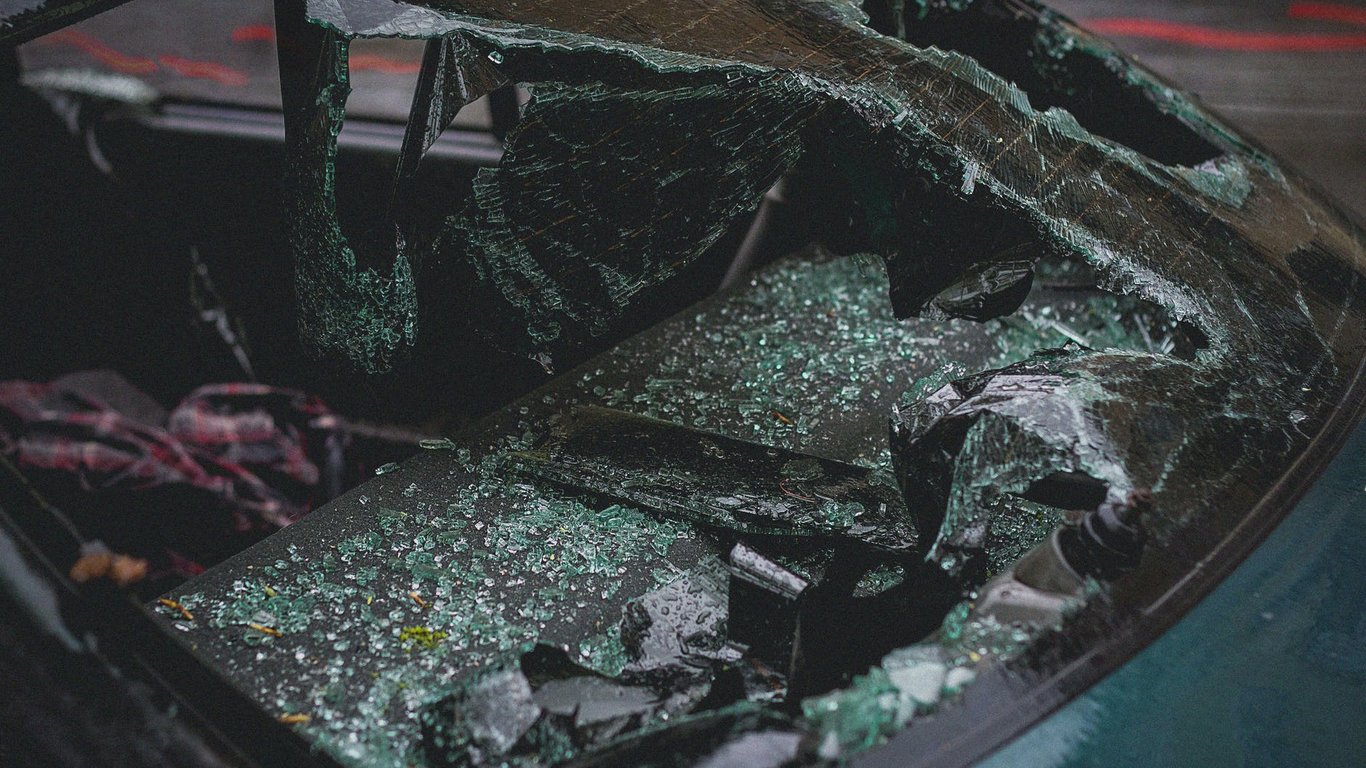 В Харькове произошла авария на перекрестке - ДТП 12 августа