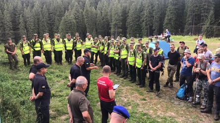 Пошуки 6-річного хлопчика на Говерлі тривають другу добу: з'явились нові подробиці. Фото, відео - 285x160