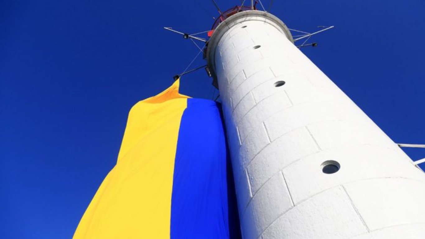В Одессе на Ворнцовский маяк поднимут флаг Украины