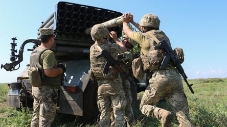 На Востоке 19 августа оккупанты снова трижды сорвали "тишину", погиб украинский военный - 285x160