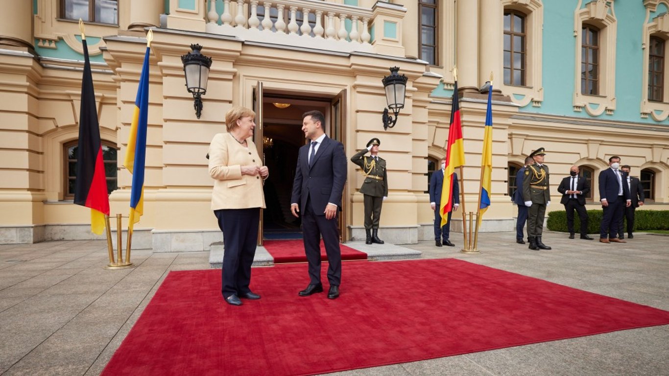Меркель про війну на Донбасі: Росія – сторона конфлікту