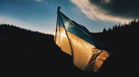 В Украине приспустят флаги и объявят минуту молчания: когда и в чем причина - 285x160