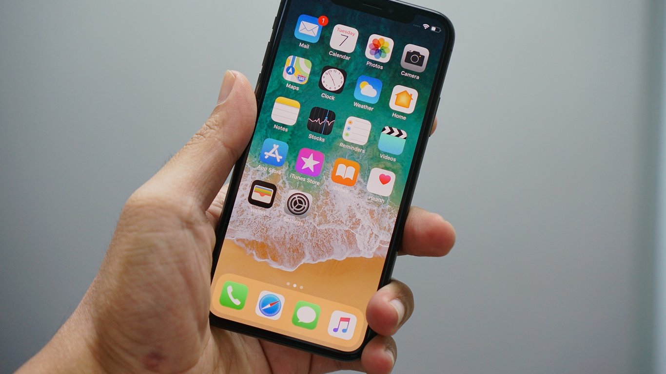 iPhone 13 сможет звонить и отправлять СМС без сотовой связи - подробности