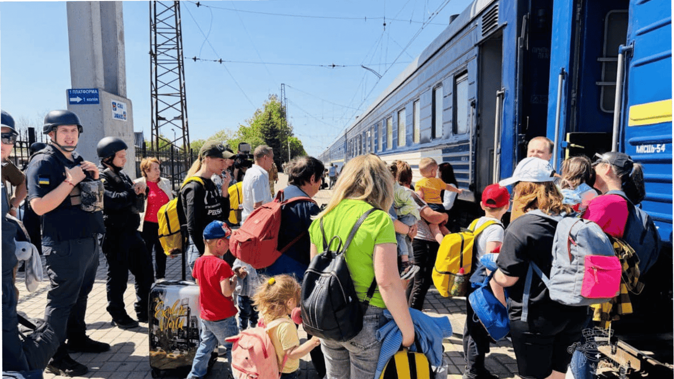 Міська влада Покровська проінформувала, як можна евакуюватися