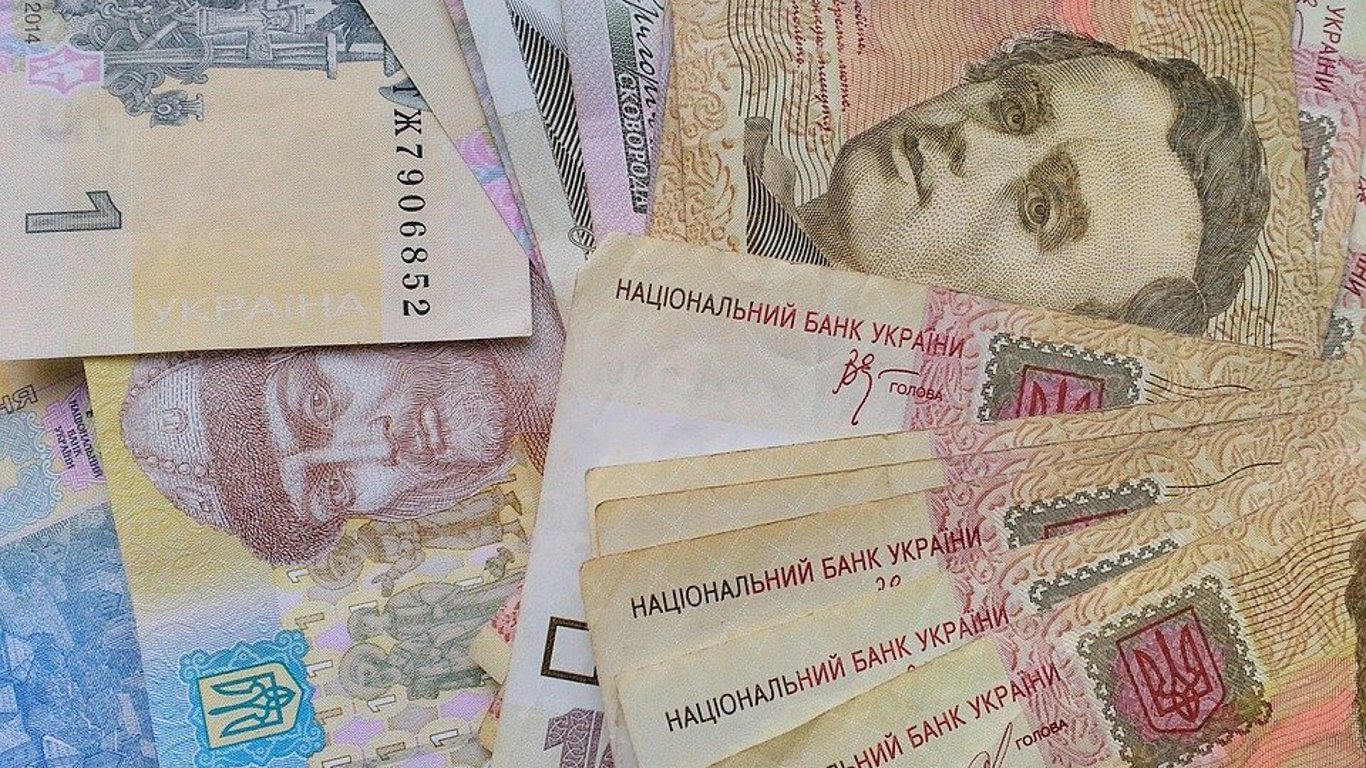 Госбюджет Украины - сколько денег направили на погашение долга