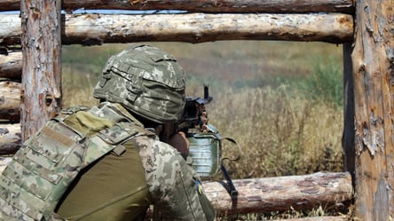 На Донбасі бойовики поранили українського військового - 285x160
