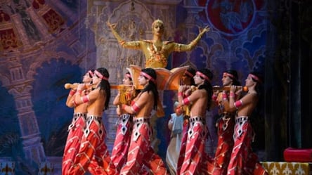 "Неуместный выбор": президент всемирного сообщества индуизма призвал Одесскую оперу извиниться за спектакль - 285x160