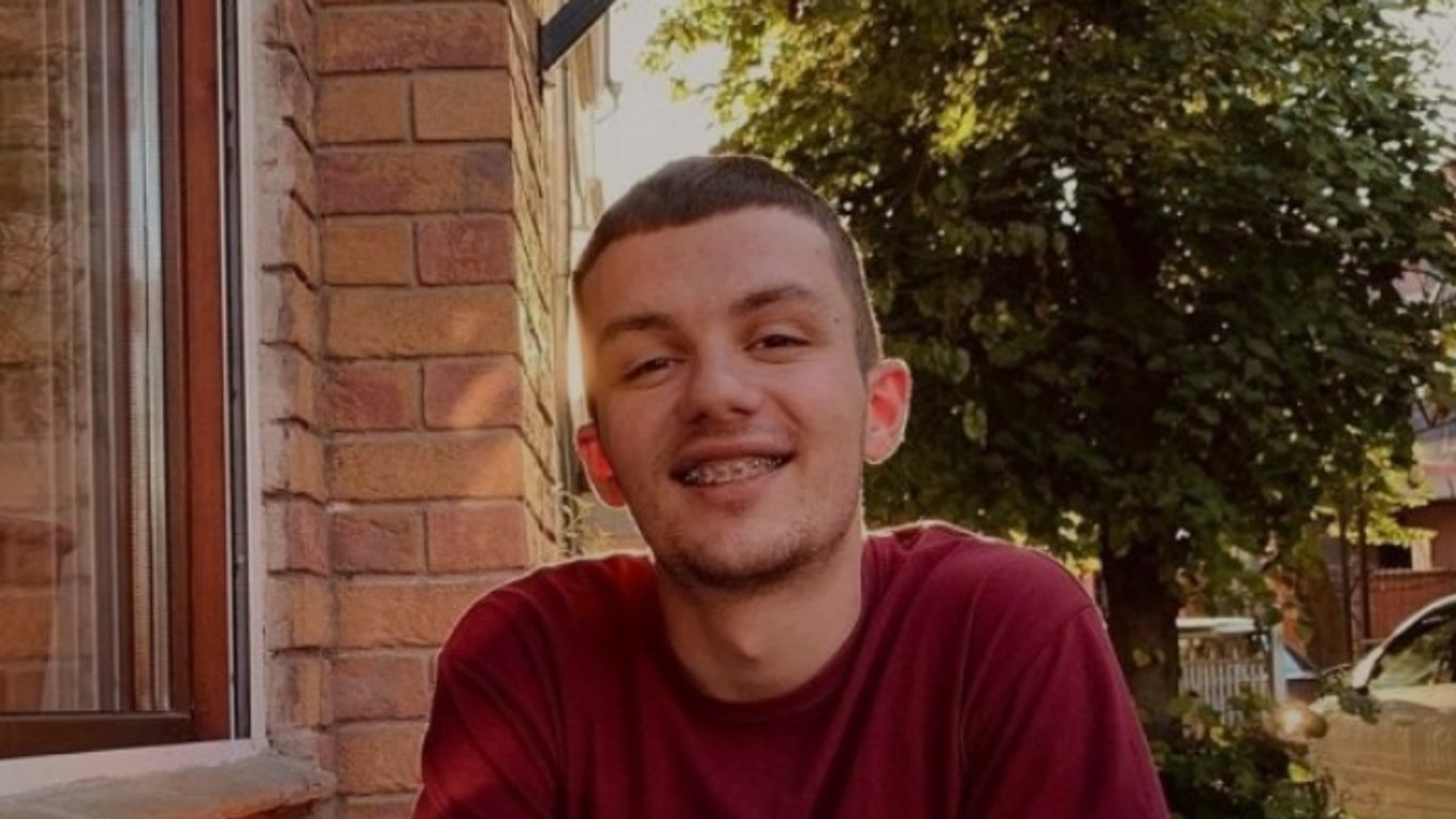 У Києві розшукують 20-річного хлопця, який зник три дні тому