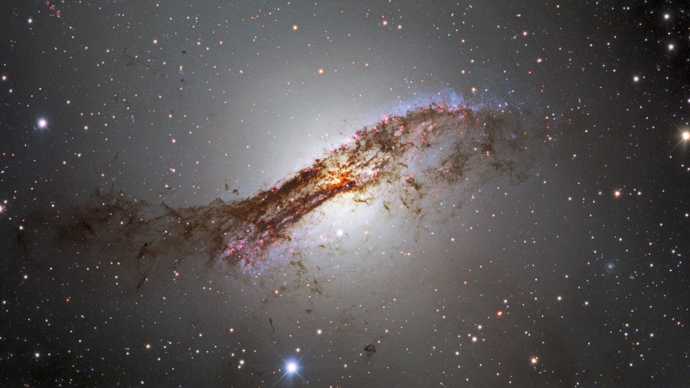 Астрономы из США сделали уникальный снимок галактики NGC 5128