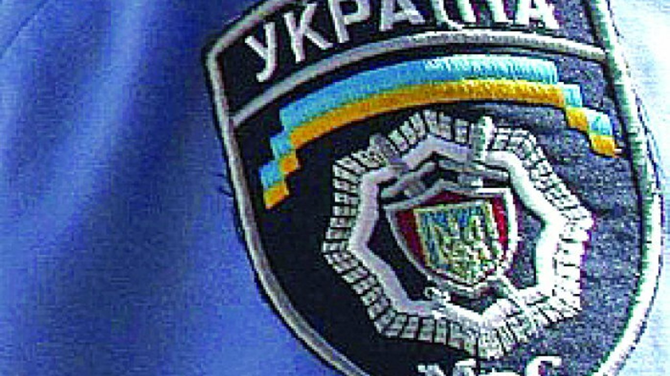 В Харькове напали и избили пожилого сотрудника коммунальной службы - видео драки