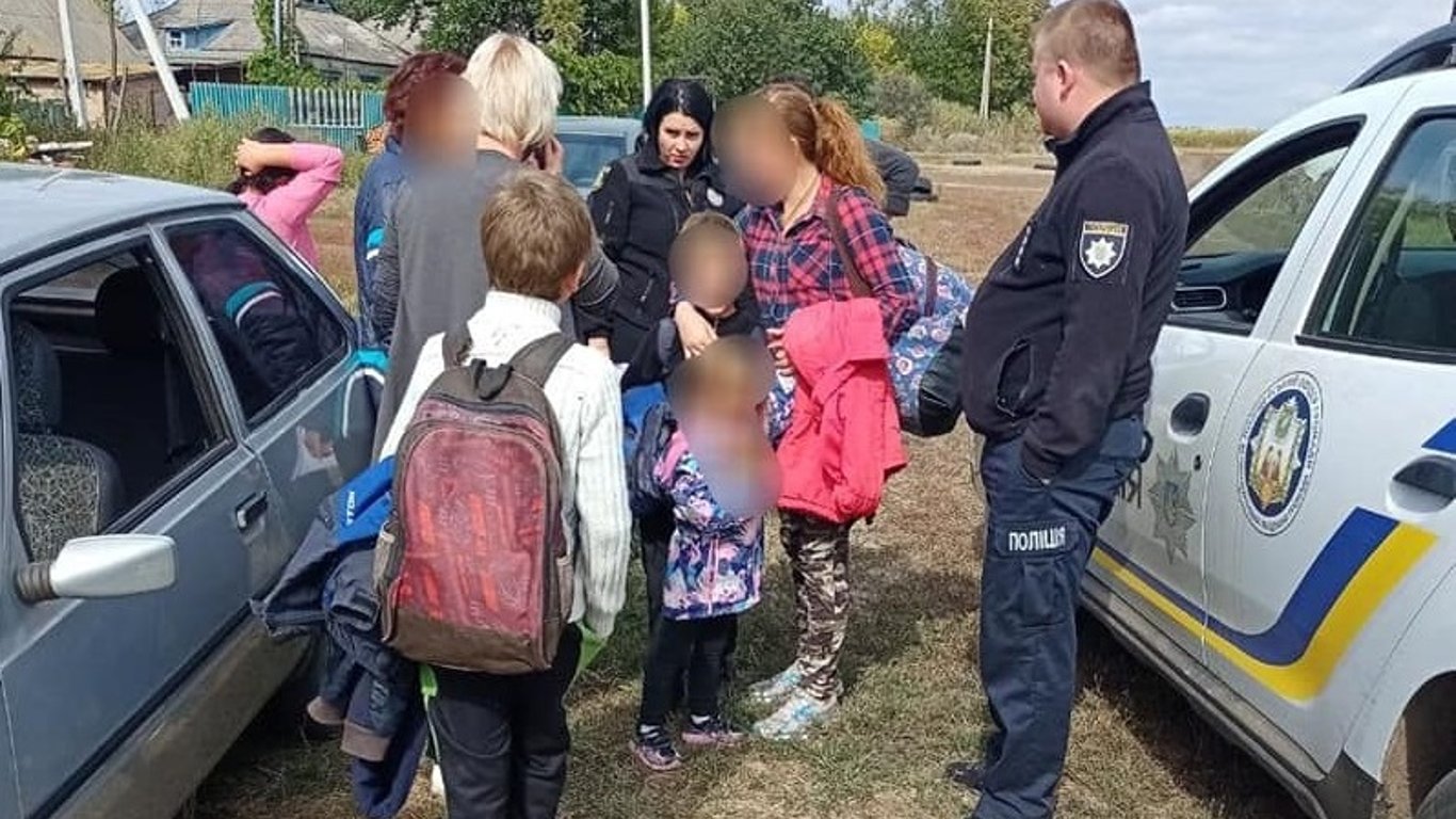 Четырех детей забрала полиция из многодетной семьи на Харьковщине