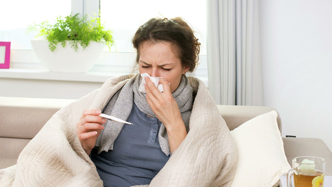 Коронавірус і грип в Україні 2021 - що відомо про три штами