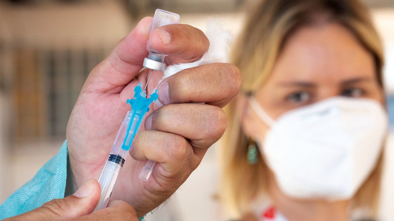 Вакцинация в Украине - за 9 сентября установлен суточный рекорд
