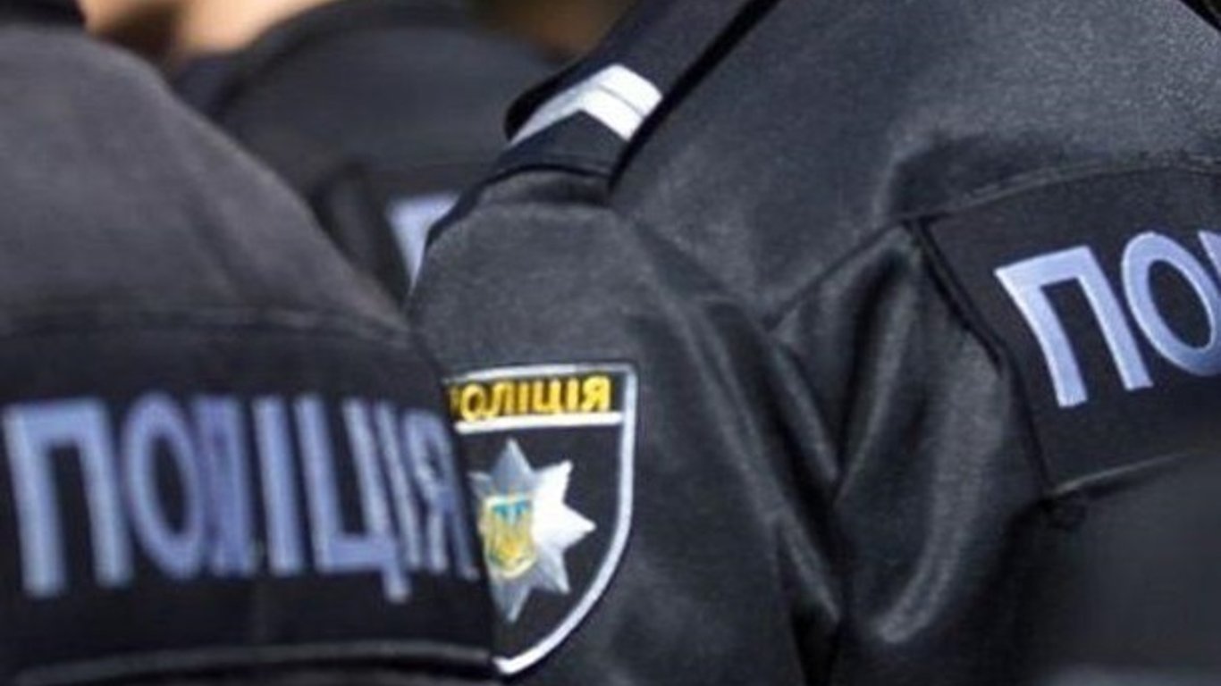 В Харькове между полицией и пассажирами такси произошел конфликт
