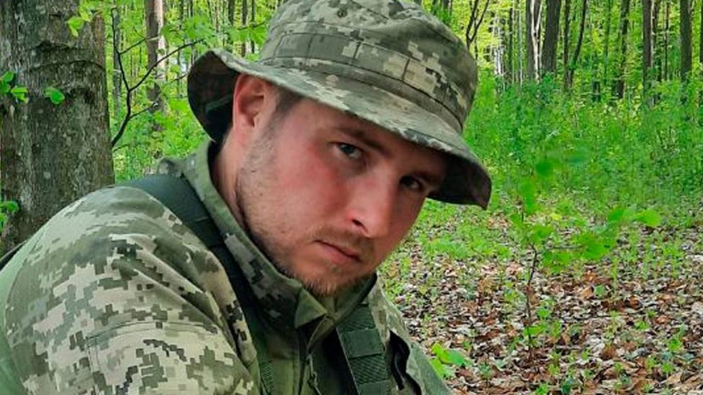 На Донбассе от вражеского обстрела погиб разведчик из Запорожья