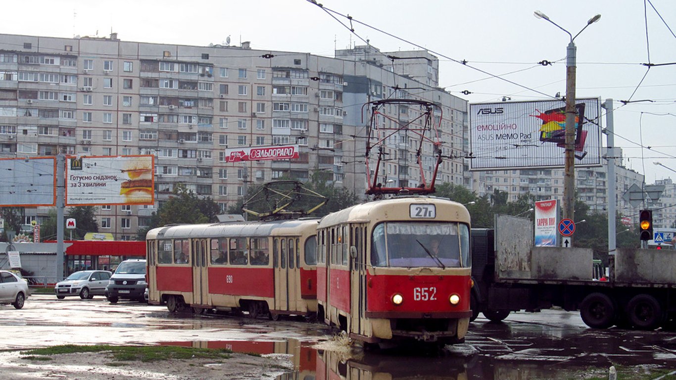 В Харькове перестали курсировать трамваи №3 и №27 - подробности