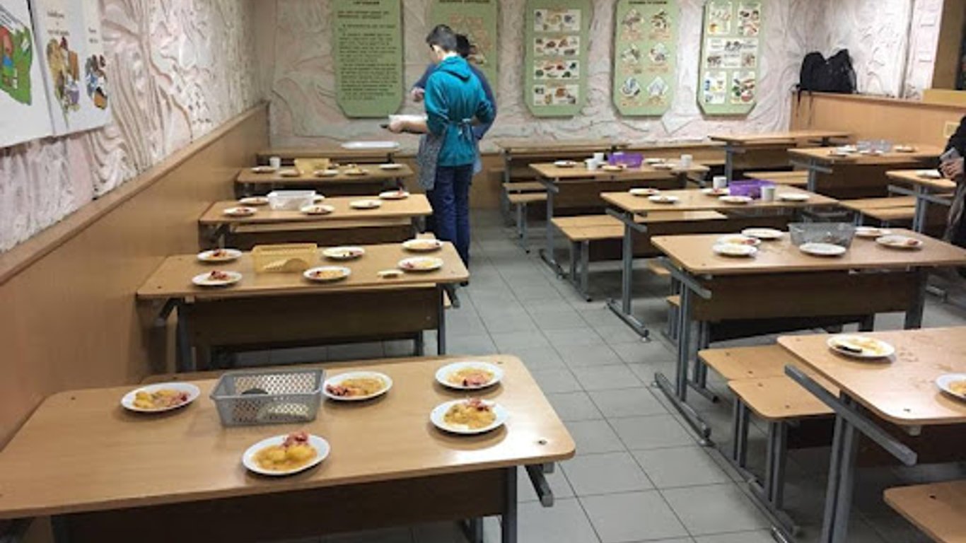 В Одессе мэрию просят разобраться с состоянием питания сирот
