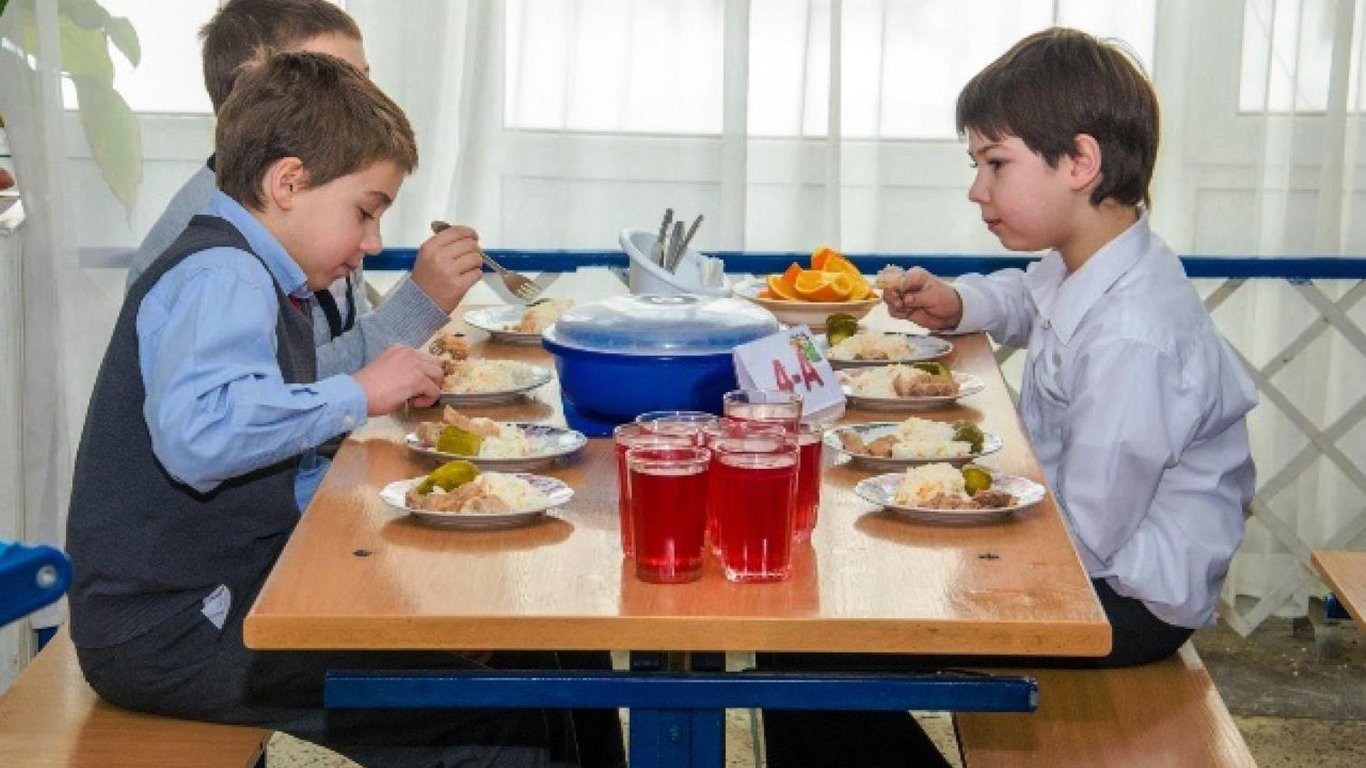 Стоимость питания в школах и садиках Одессы вырастит