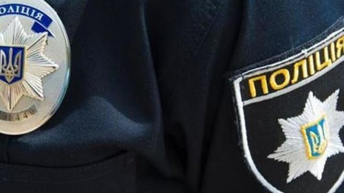 В Харькове полицейские арестовали мужчину, который раскладывал наркотики - подробности