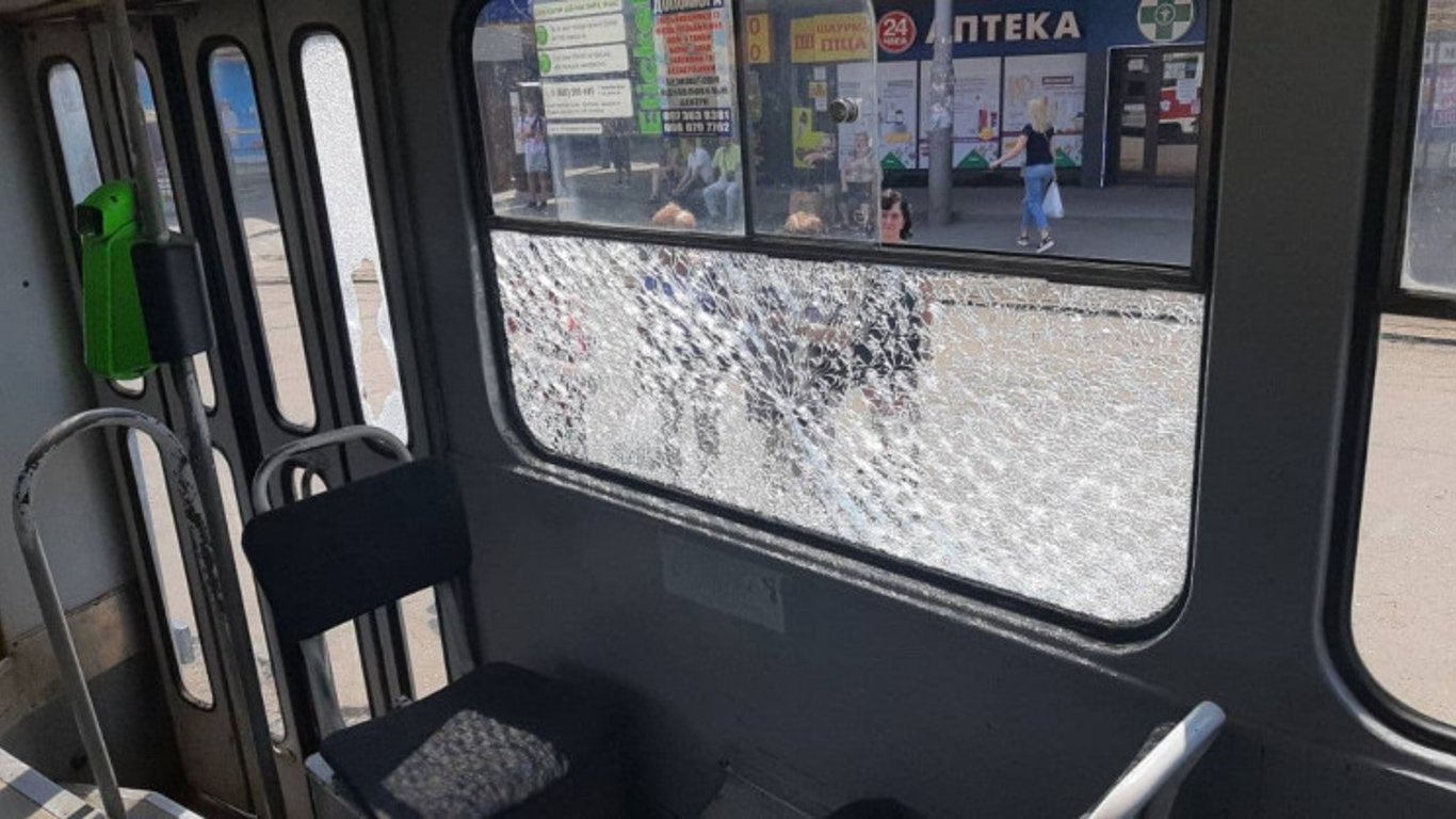 Харківський суд покарав опікуна підлітка, який стріляв в трамвай з пасажирами
