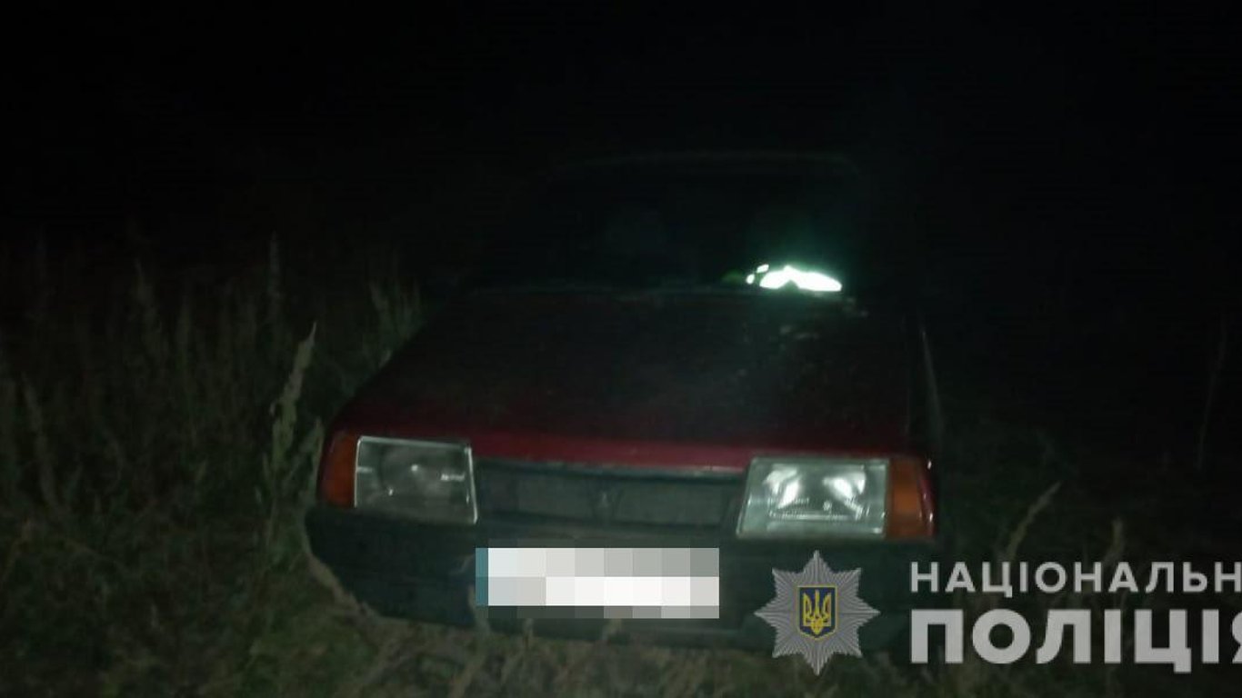 В Харьковской области мужчина случайно попал под автомобиль - ДТП 16 сентября