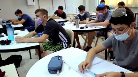 В Израиле школьники будут сдавать тесты на COVID-19 перед возвращением с каникул - 285x160