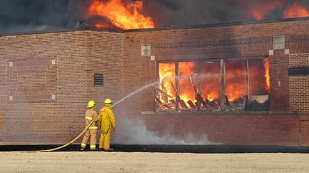В школе, которая горела на Харьковщине, обнаружили многочисленные проблемы с пожарной безопасностью - 285x160