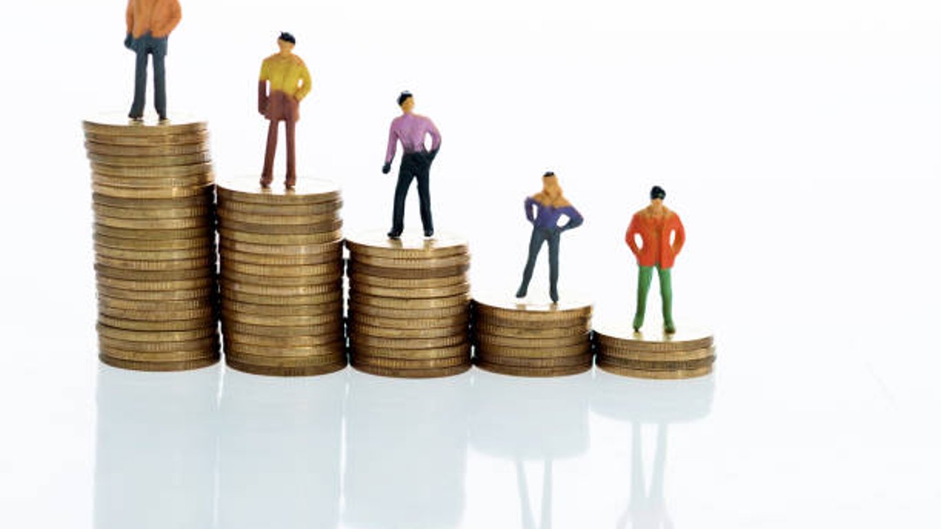 Середня зарплата у Харкові — топ найвищих та найнижчих зарплат