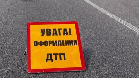 В Харькове машины столкнулись лоб в лоб: образовалась пробка - 285x160