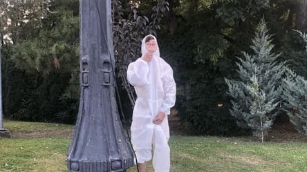 Обнаженный мужчина грелся у Вечного огня в Одессе: видео задержания - 285x160