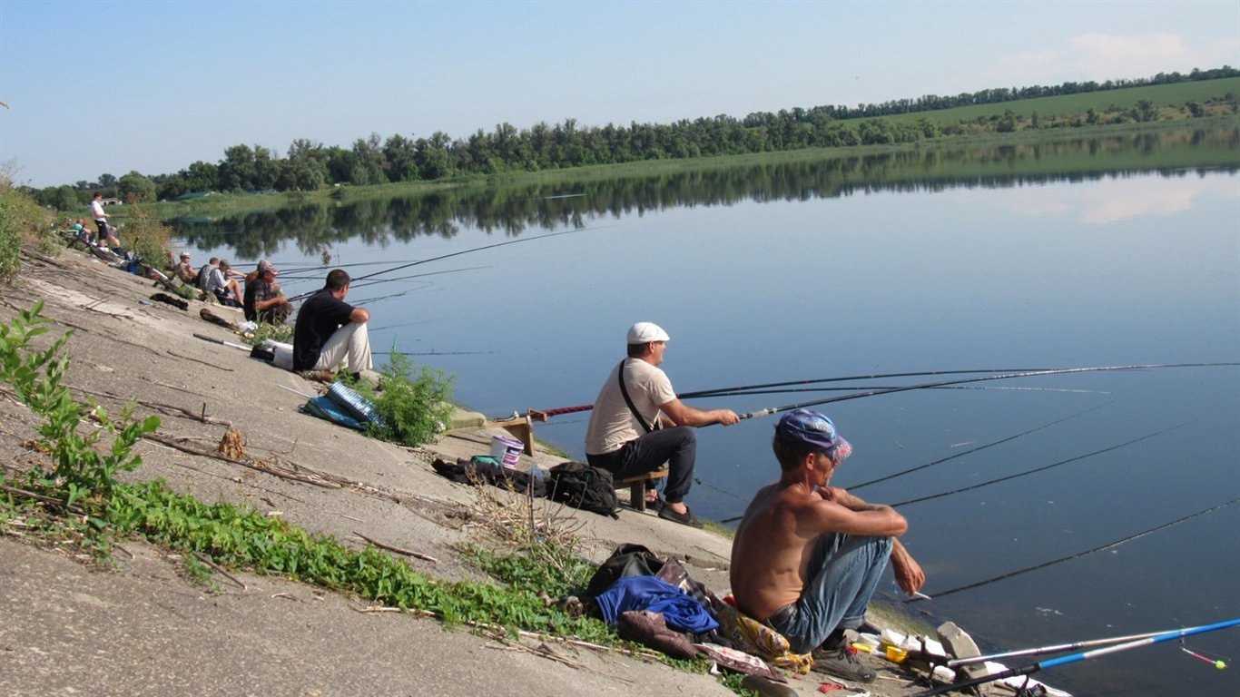 На Одещині затримали браконьєрів, які виловили риби на 2 мільйони гривень