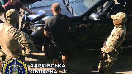 Избили и хотели забрать авто: в Харькове поймали мошенников, которые требовали у мужчины 5 тысяч долларов - 285x160