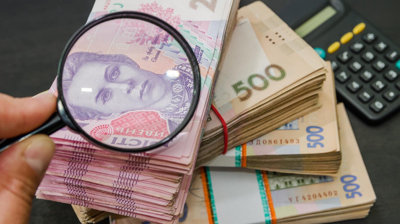 В Украине купюры 200 грн продают за тысячи гривен - почему