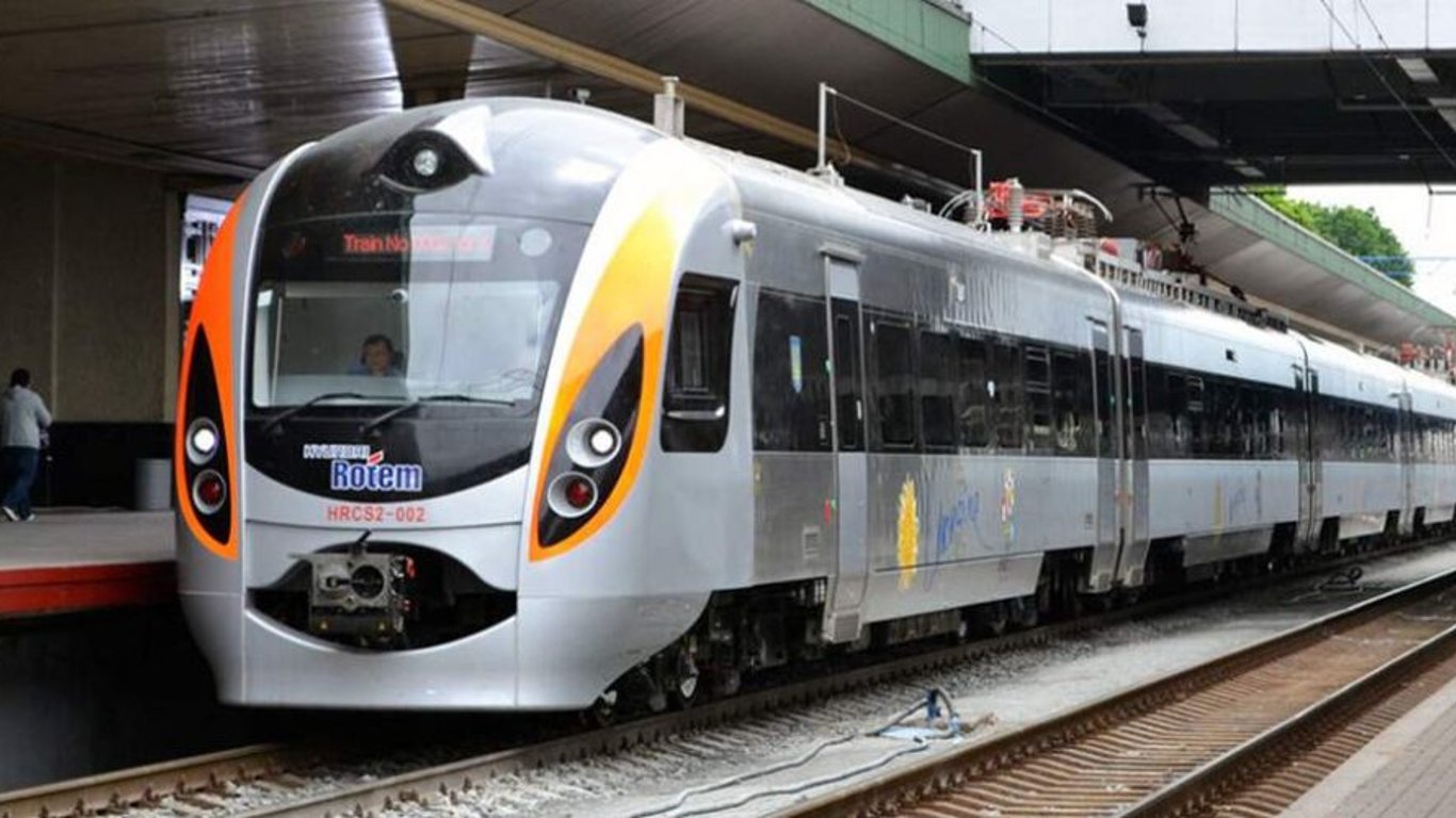 Поезд из Польши в Украину - железнодорожное сообщение могут восстановить уже с октября