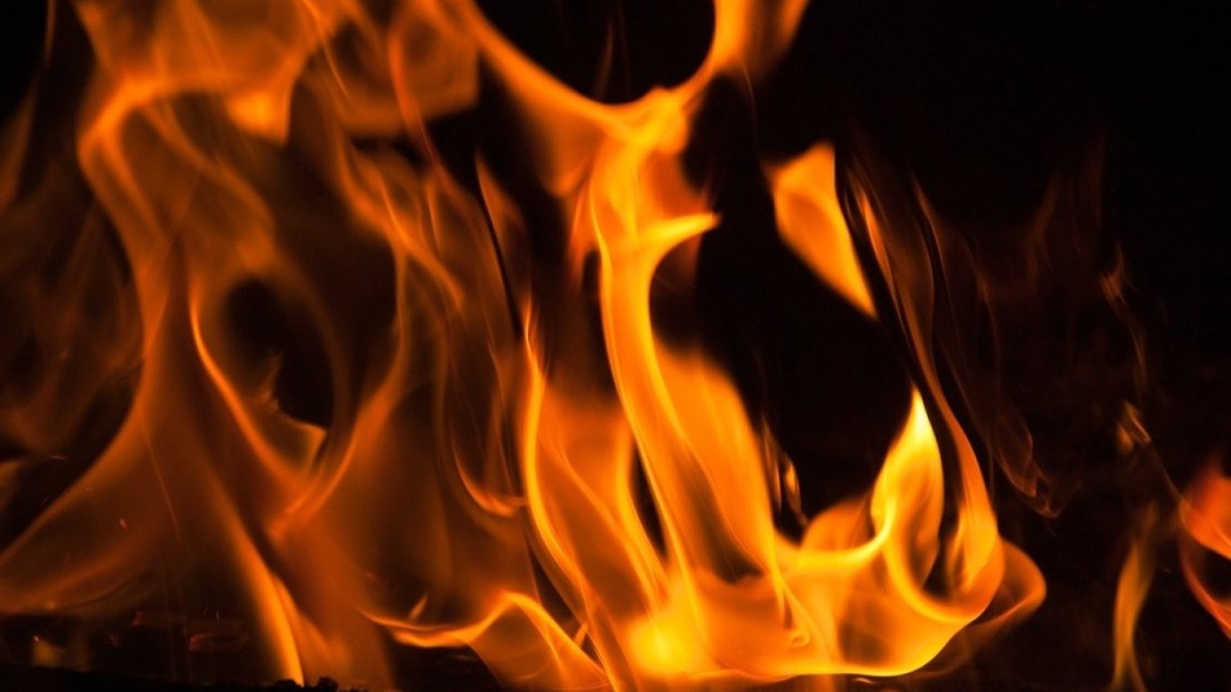 Пожар на Оболони - взорвался трансформатор - Новости Киева