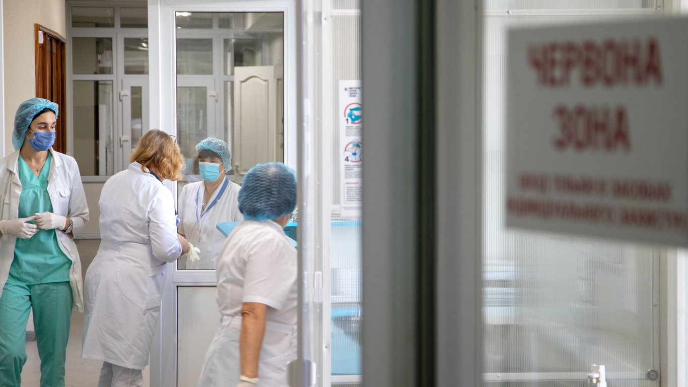В Україні різкий приріст хворих на COVID-19 за 29 вересня - майже 12 тисяч інфікованих